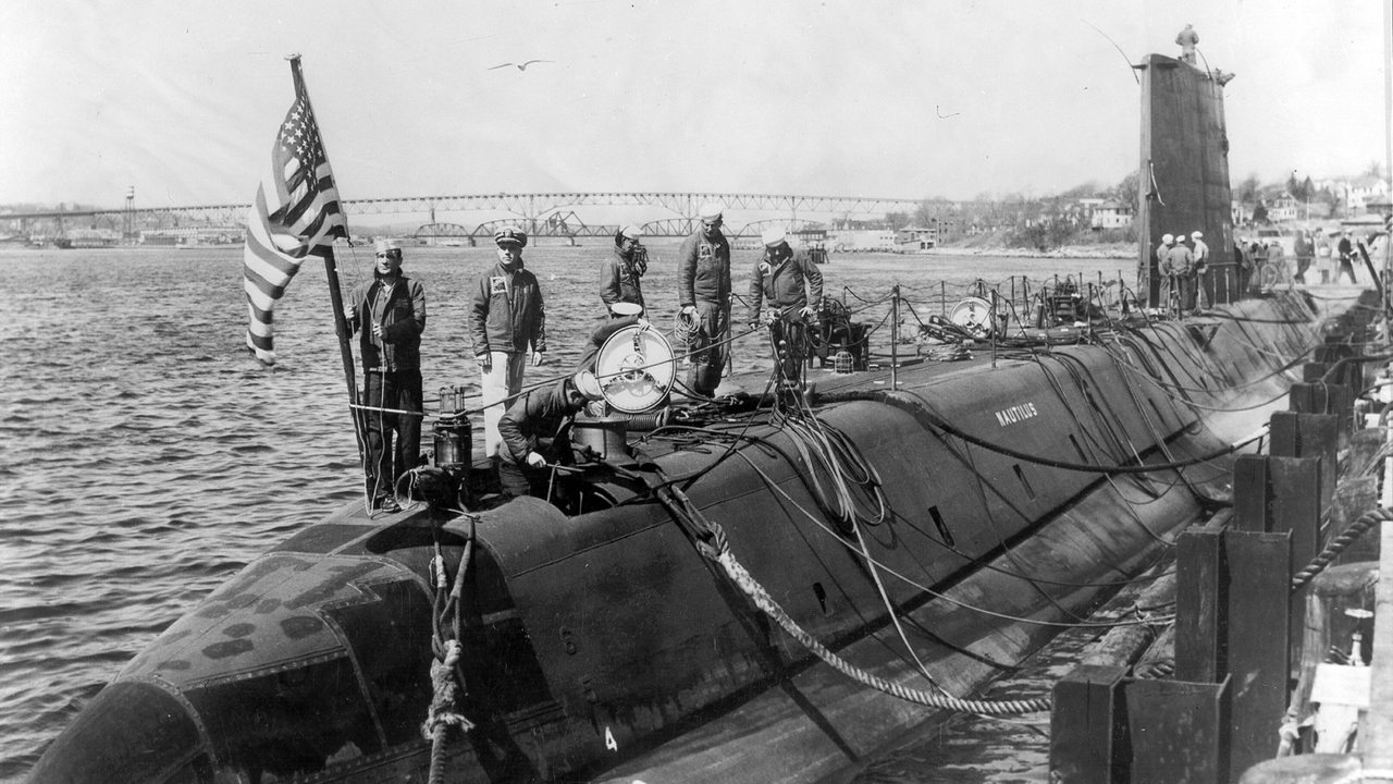 Die USS Nautilus im Jahr 1955 vor der ersten Probefahrt