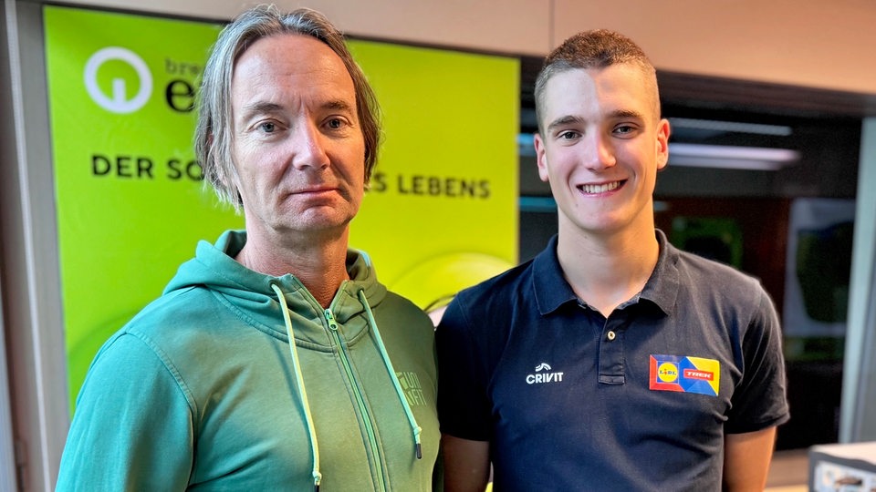 Radsportprofi Niklas Behrens bei Ansgar Langhorst im Studio