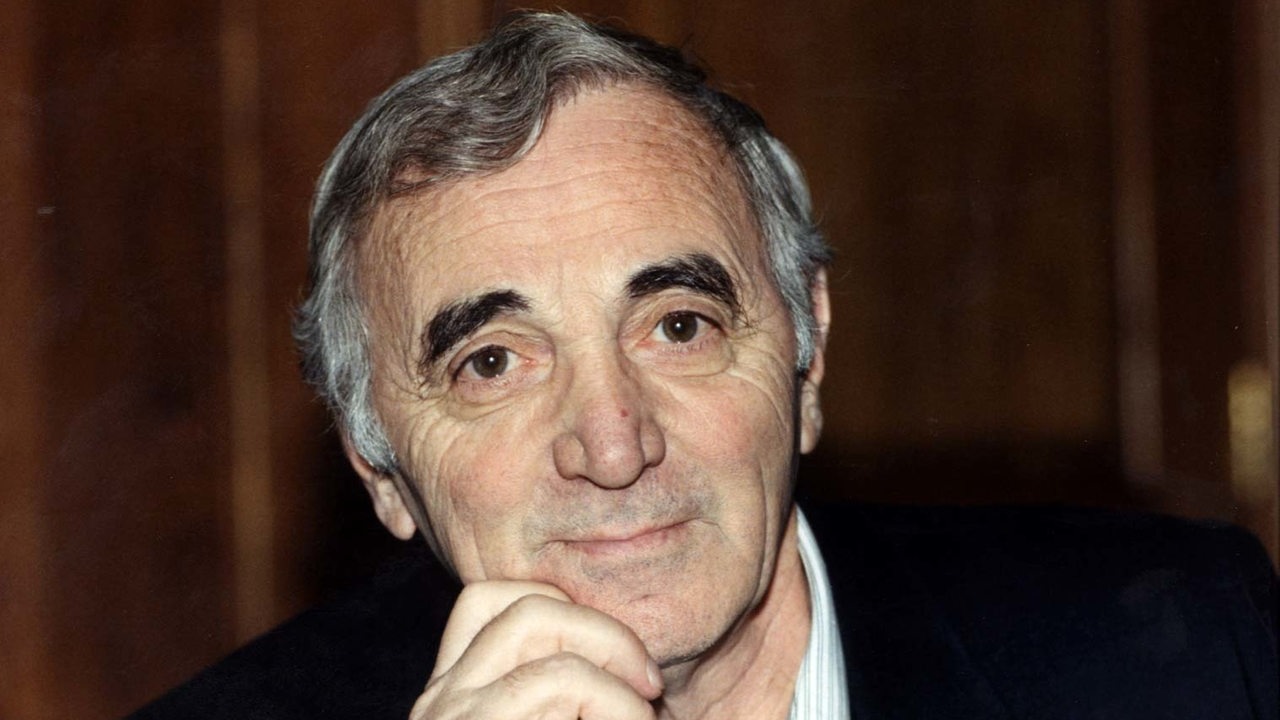 Porträt von Charles Aznavour aus dem Jahr 1996