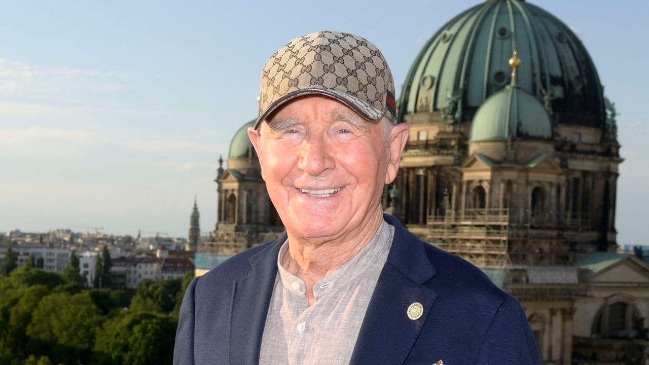 Frederic Prinz von Anhalt beim Berliner Brandstifter Launch Event in der Baret Rooftop Bar auf dem Humboldtforum. Berlin, 31.05.2022