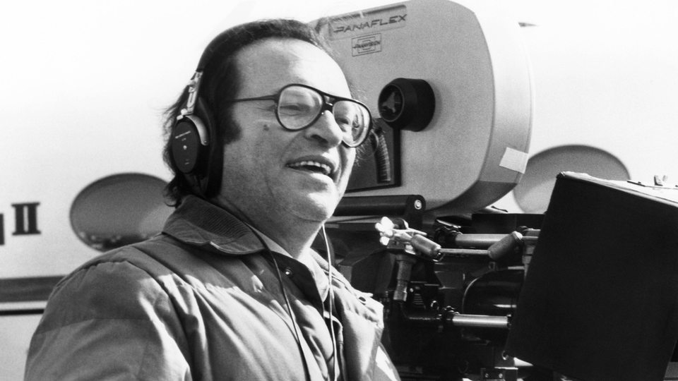 Der Regisseur Sydney Lumet 1980 am Set.